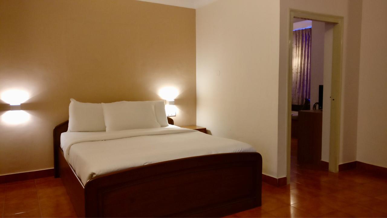 Hotel Sai Towers Puttaparthi Exterior foto