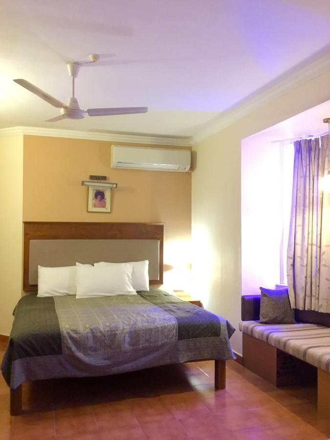 Hotel Sai Towers Puttaparthi Exterior foto