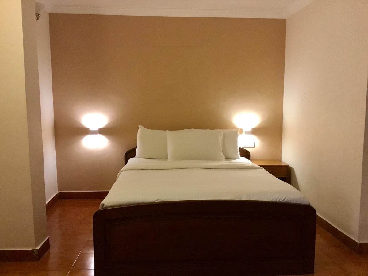 Hotel Sai Towers Puttaparthi Exterior foto